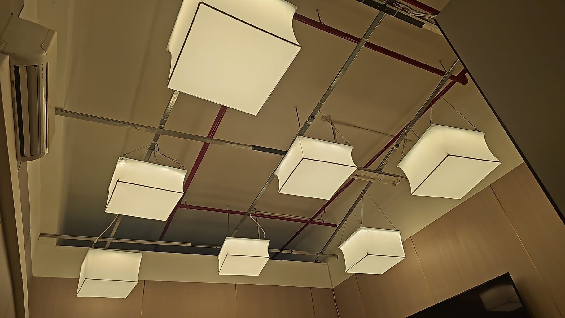 3D Wave Stretch Ceiling Design